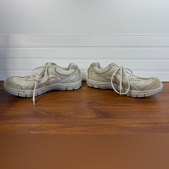 Earth women’s exer-walk, negative heel shoes in Desert butter leather. Size 8D - Picture 10 of 10